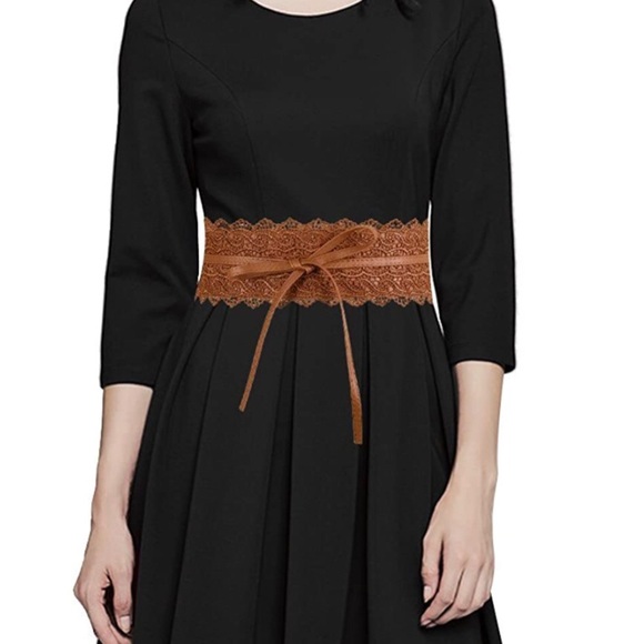 Black Lace faux leather wide boho belt stretch - Picture 4 of 10